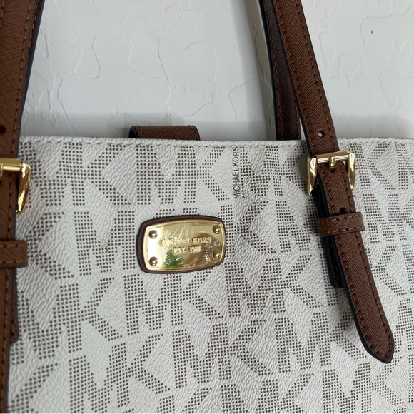 Michael Kors Jet Set Travel Large Tote Signature Logo Vanilla - Picture 4 of 10